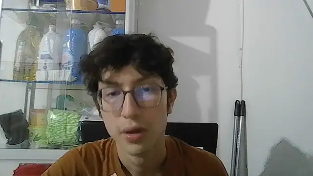 Snapshot of Kevintdx chatting on 09-19-25, 02:35 Kevintdx online show from 09-19-25, 02:35