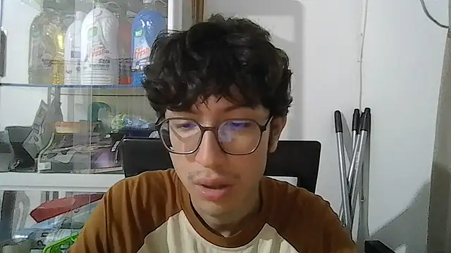 Snapshot of Kevintdx chatting on 09-25-25, 03:10 Kevintdx online show from 09-25-25, 03:10