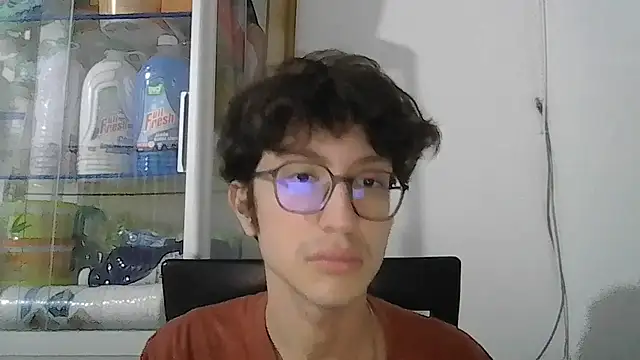 Snapshot of Kevintdx chatting on 10-15-25, 02:55 Kevintdx online show from 10-15-25, 02:55