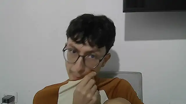 Snapshot of Kevintdx chatting on 11-07-25, 03:06 Kevintdx online show from 11-07-25, 03:06