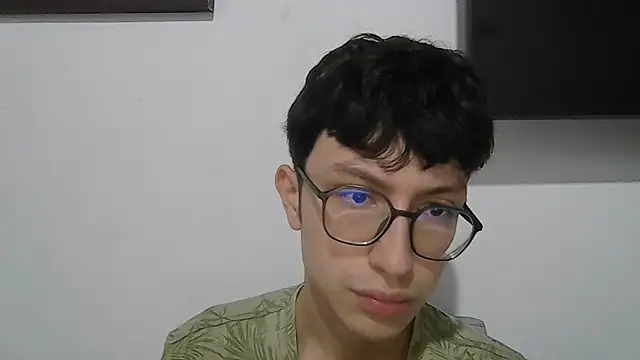 Snapshot of Kevintdx chatting on 11-10-25, 04:44 Kevintdx online show from 11-10-25, 04:44