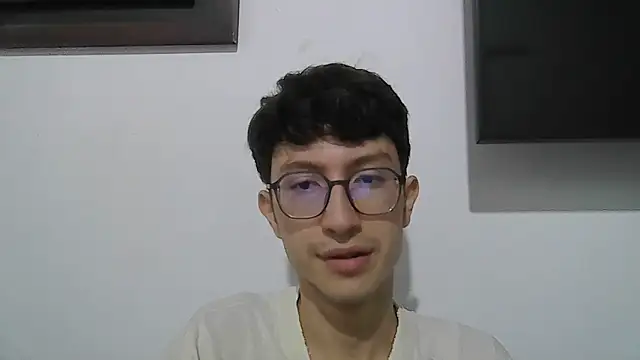 Snapshot of Kevintdx chatting on 11-15-25, 03:15 Kevintdx online show from 11-15-25, 03:15