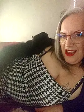 Feelineducentre online show from 01-05-26, 08:45