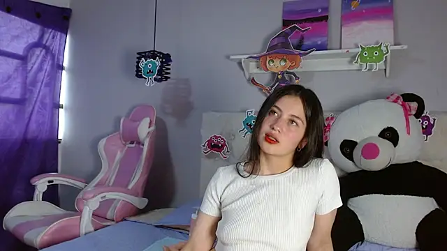 Snapshot of Zaaida_ chatting on 10-30-25, 01:45 Zaaida online show from 10-30-25, 01:45