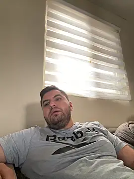 raulgzz4 online show from 04-14-26, 04:02