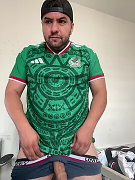 raulgzz4 online show from 07-07-26, 03:27