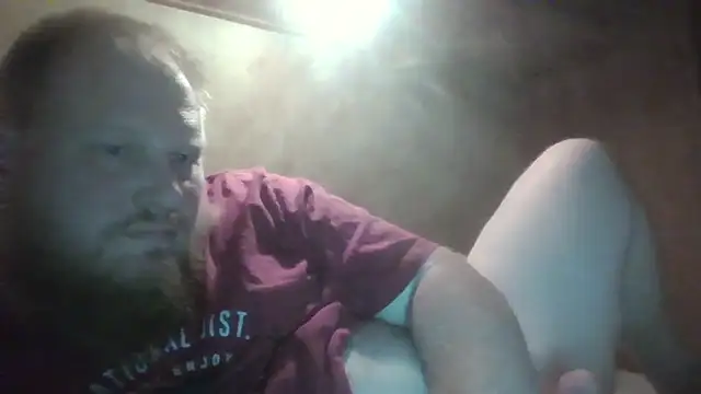 Snapshot of fisherman1015 chatting on 09-24-25, 01:31 fisherman1015 online show from 09-24-25, 01:31