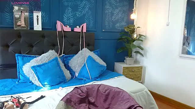 zohet kriss online show from 03-25-26, 01:50