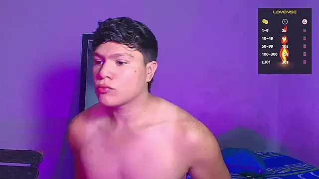 Snapshot of Alejandro_Vt chatting on 01-09-26, 03:42 Alejandro Vt online show from 01-09-26, 03:42