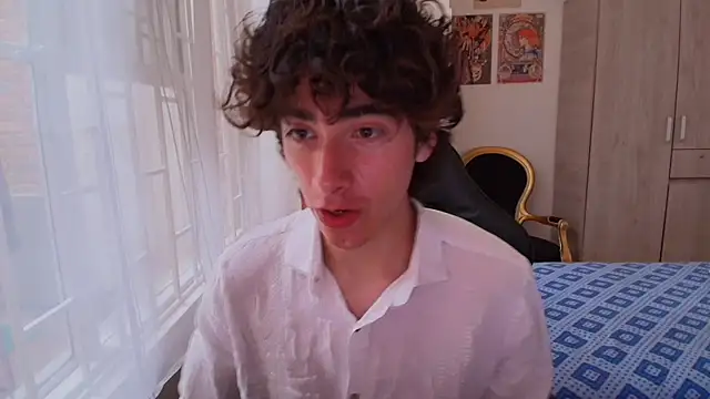 Nude Boy18 online show from 10-30-25, 07:36