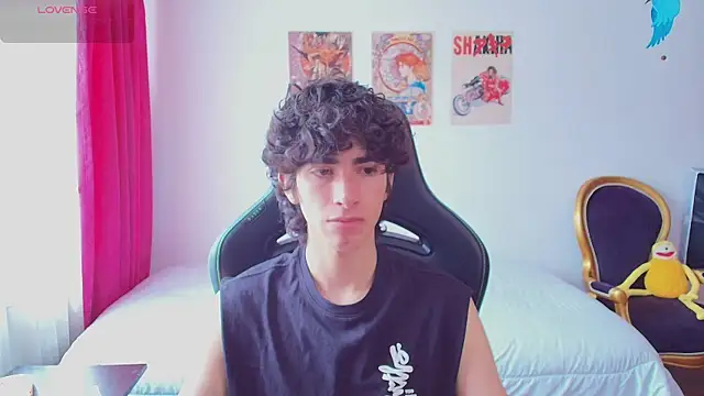 Snapshot of Nude_Boy18 chatting on 07-09-26, 02:54 Nude Boy18 online show from 07-09-26, 02:54