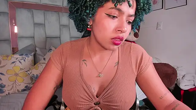 Snapshot of momo_ayasse chatting on 11-22-25, 03:16 momo ayasse online show from 11-22-25, 03:16