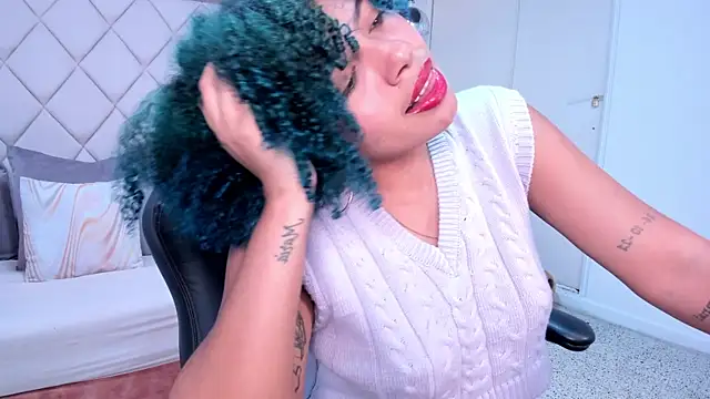 Snapshot of momo_ayasse chatting on 11-26-25, 09:49 momo ayasse online show from 11-26-25, 09:49