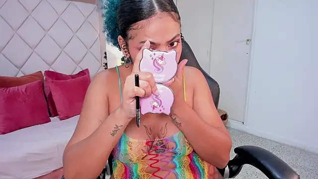 Snapshot of momo_ayasse chatting on 12-03-25, 09:57 momo ayasse online show from 12-03-25, 09:57