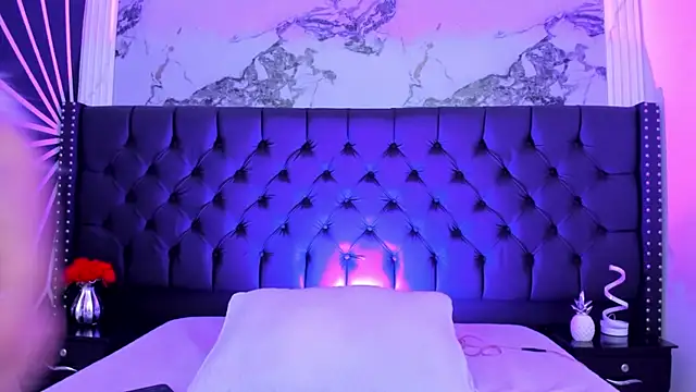 CarlySommers online show from 04-09-26, 04:56