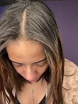 yumi hanna online show from 02-14-26, 04:09