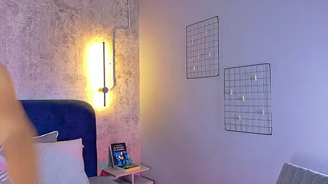 isabellaho1317 online show from 10-23-25, 08:18