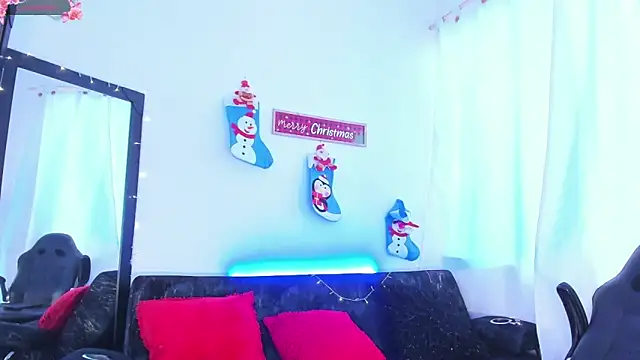 isabellaho1317 online show from 12-16-25, 08:47