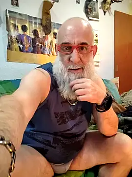 Snapshot of barbaszztop chatting on 03-14-26, 07:03 barbaszztop online show from 03-14-26, 07:03