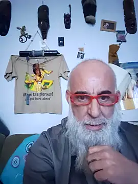 Snapshot of barbaszztop chatting on 05-04-26, 02:40 barbaszztop online show from 05-04-26, 02:40