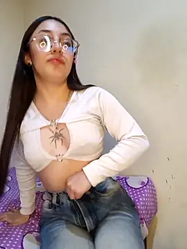 StefaniaFoxx  online show from 04-19-26, 04:34