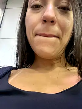 lucioliveira online show from 10-04-25, 01:47