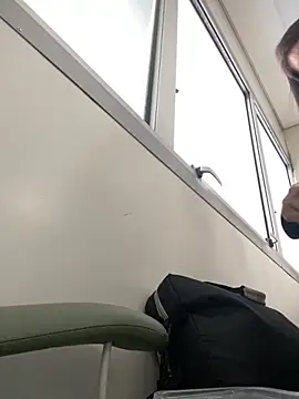 lucioliveira online show from 10-22-25, 02:06