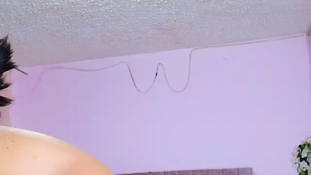 MiSofialeal online show from 02-05-26, 05:50