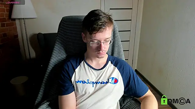 Harm Dick online show from 11-30-25, 01:26