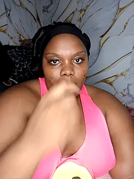 Snapshot of chubbybbw18 chatting on 04-19-26, 08:22 chubbybbw18 online show from 04-19-26, 08:22