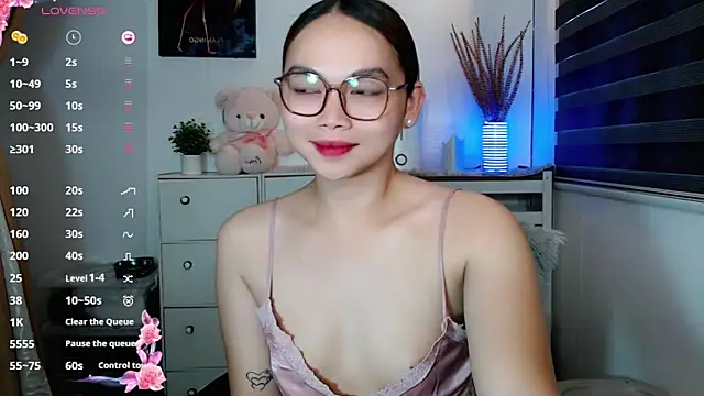  Jenniyah  online show from 12-03-25, 04:42