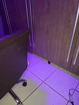 Malika khalid online show from 09-18-25, 01:51