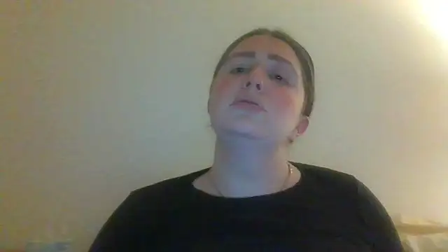 Snapshot of CherryJuneExperience chatting on 12-15-25, 12:59 CherryJuneExperience online show from 12-15-25, 12:59