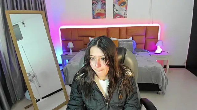 Catti Brie online show from 04-17-26, 11:24