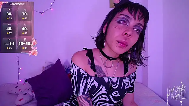 dark  nymph online show from 02-09-26, 09:30