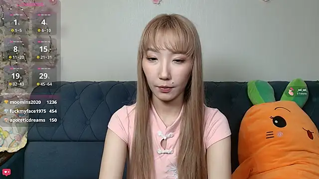 Snapshot of Yume_ko chatting on 05-15-26, 11:45 Yume ko online show from 05-15-26, 11:45