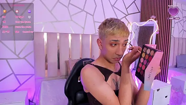 CYRUS TAY online show from 04-19-26, 12:26