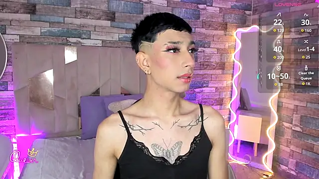 CYRUS TAY online show from 06-11-26, 12:14