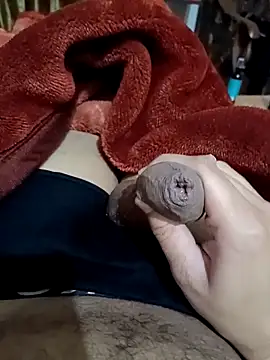 Snapshot of xerxusi chatting on 10-24-25, 07:10 xerxusi online show from 10-24-25, 07:10