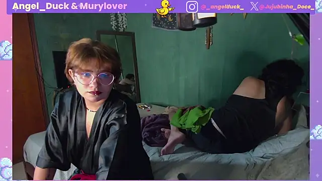 Angel Duck online show from 04-21-26, 10:23