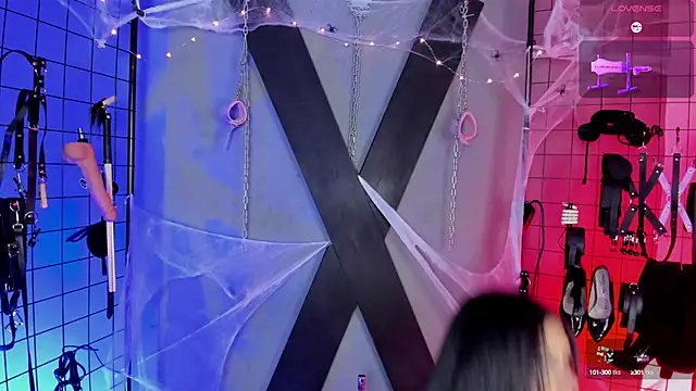 Snapshot of VictoryaLiah_BDSM chatting on 10-10-25, 12:37 VictoryaLiah BDSM online show from 10-10-25, 12:37