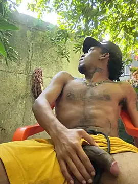 Snapshot of DIEGO_WICKED chatting on 12-20-25, 01:40 DIEGO WICKED online show from 12-20-25, 01:40