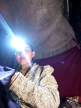 MaiHoa69 online show from 03-04-26, 09:04