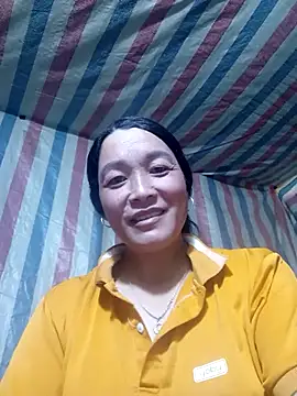 Snapshot of Bliss_rose chatting on 12-21-25, 06:42 Bliss rose online show from 12-21-25, 06:42