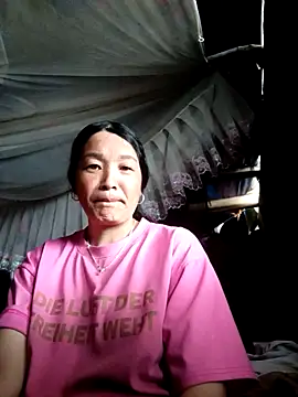 Snapshot of Bliss_rose chatting on 03-23-26, 02:48 Bliss rose online show from 03-23-26, 02:48