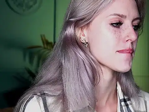 Snapshot of Nelly_Carroll chatting on 09-13-25, 04:40 Nelly Carroll online show from 09-13-25, 04:40