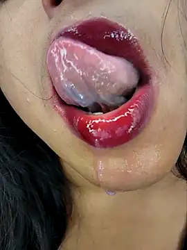 Snapshot of Hotbhabi305 chatting on 02-08-26, 05:16 Hotbhabi305 online show from 02-08-26, 05:16