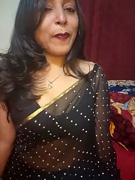 Snapshot of Hotbhabi305 chatting on 02-14-26, 05:32 Hotbhabi305 online show from 02-14-26, 05:32