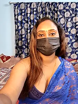 Snapshot of Cute-lusi chatting on 03-08-26, 06:55 Cute-lusi online show from 03-08-26, 06:55