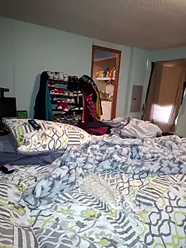 Snapshot of JuicyExxxperience chatting on 11-17-25, 01:39 JuicyExxxperience online show from 11-17-25, 01:39